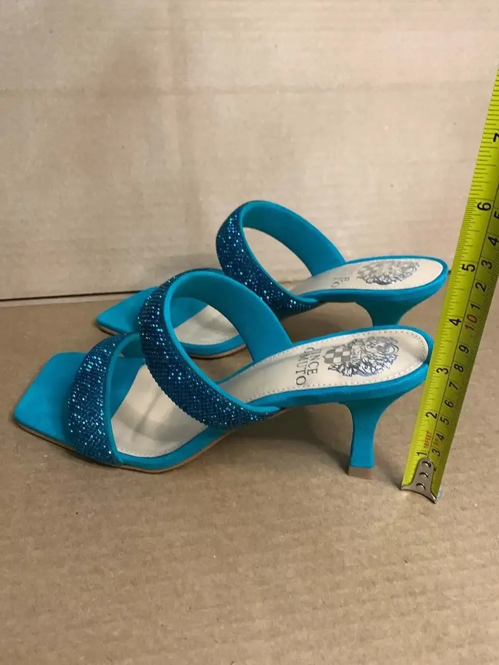 Vince Camuto vince camuto